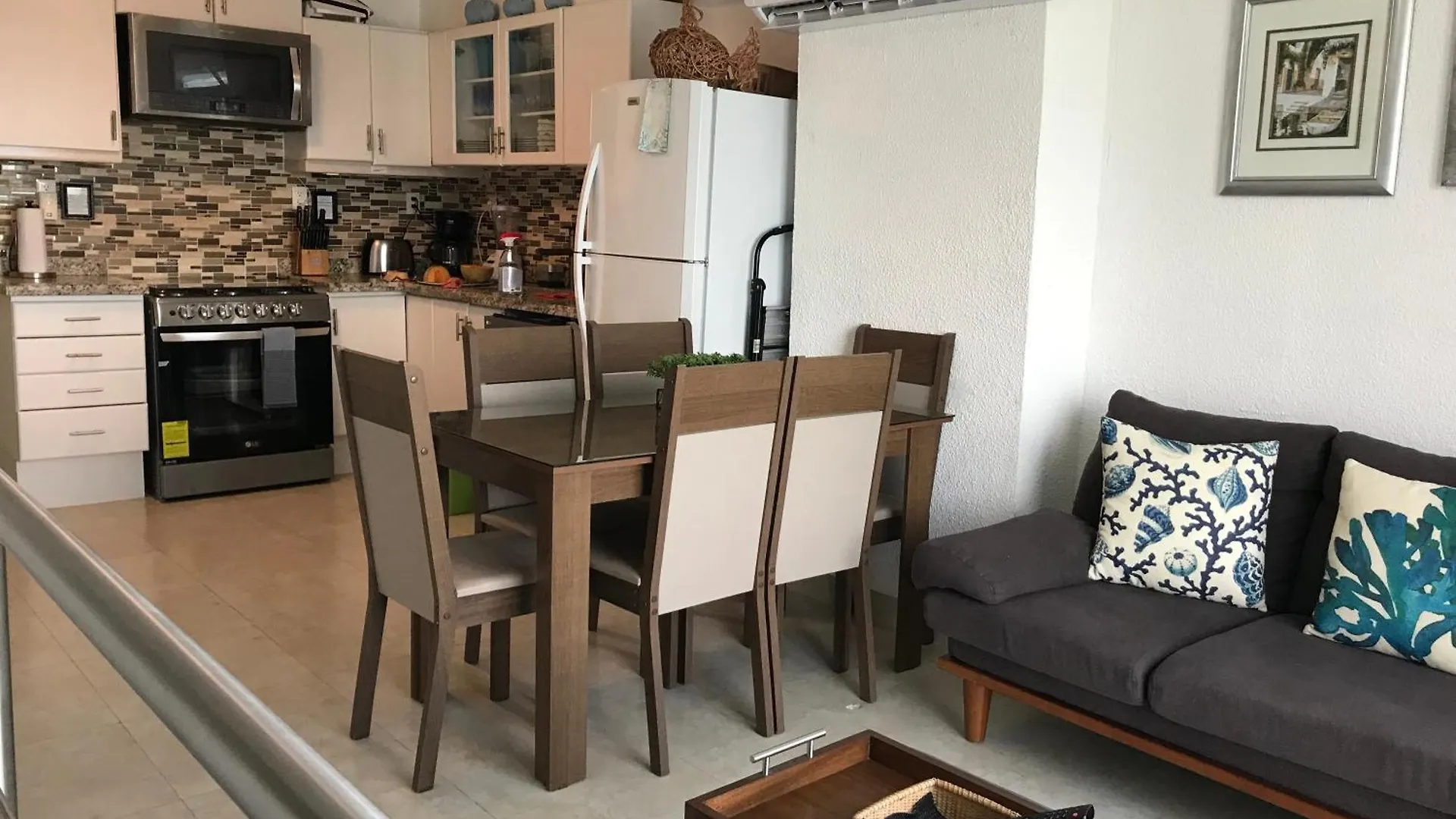 Lägenhet Cancun Hotel Zone - 2 Bedroom Beachfront, Bright And Spacious