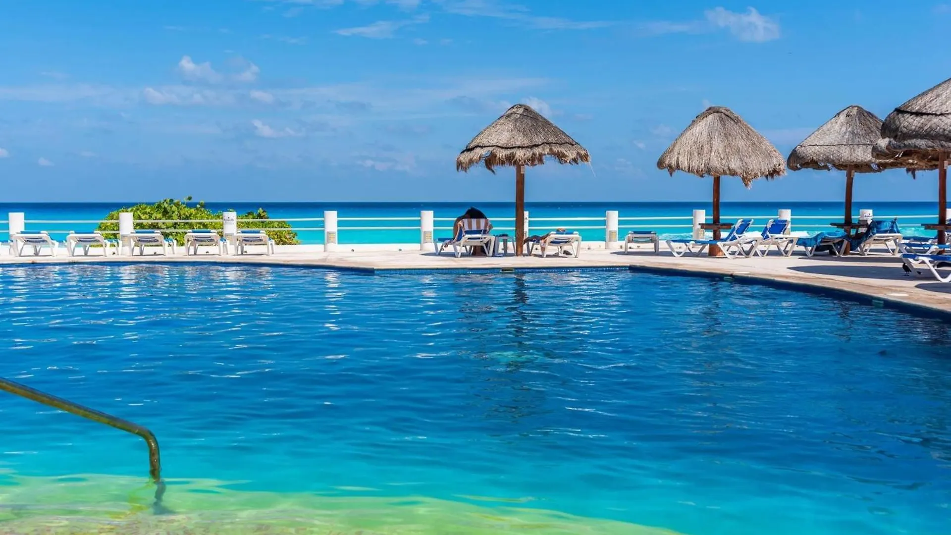 Apartment Cancun Hotel Zone - 2 Bedroom Beachfront, Bright And Spacious Mexico